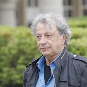 Hervé Vilard - Obsèques de Paulette Coquatrix au crématorium du Père-Lachaise à Paris. Le 5 juin 2018