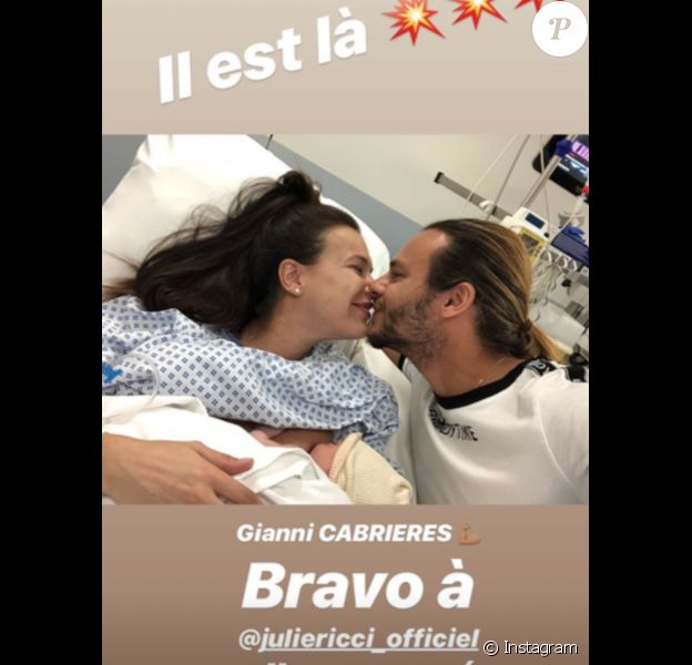 La belle Julie Ricci et son chéri Pierre-Jean parents d'un petit Gianni, le 28 septembre 2018.