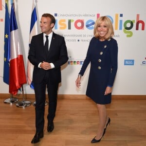 Le président de la République française Emmanuel Macron et sa femme la Première Dame Brigitte Macron (Trogneux) lors de l'inauguration de l'exposition Israel@Lights à Paris, France, le 5 juin 2018. © Erez Lichtfeld/Bestimage