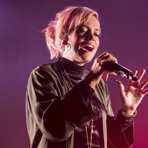 Lily Allen en concert au Knust à Hambourg, le 5 avril 2018.