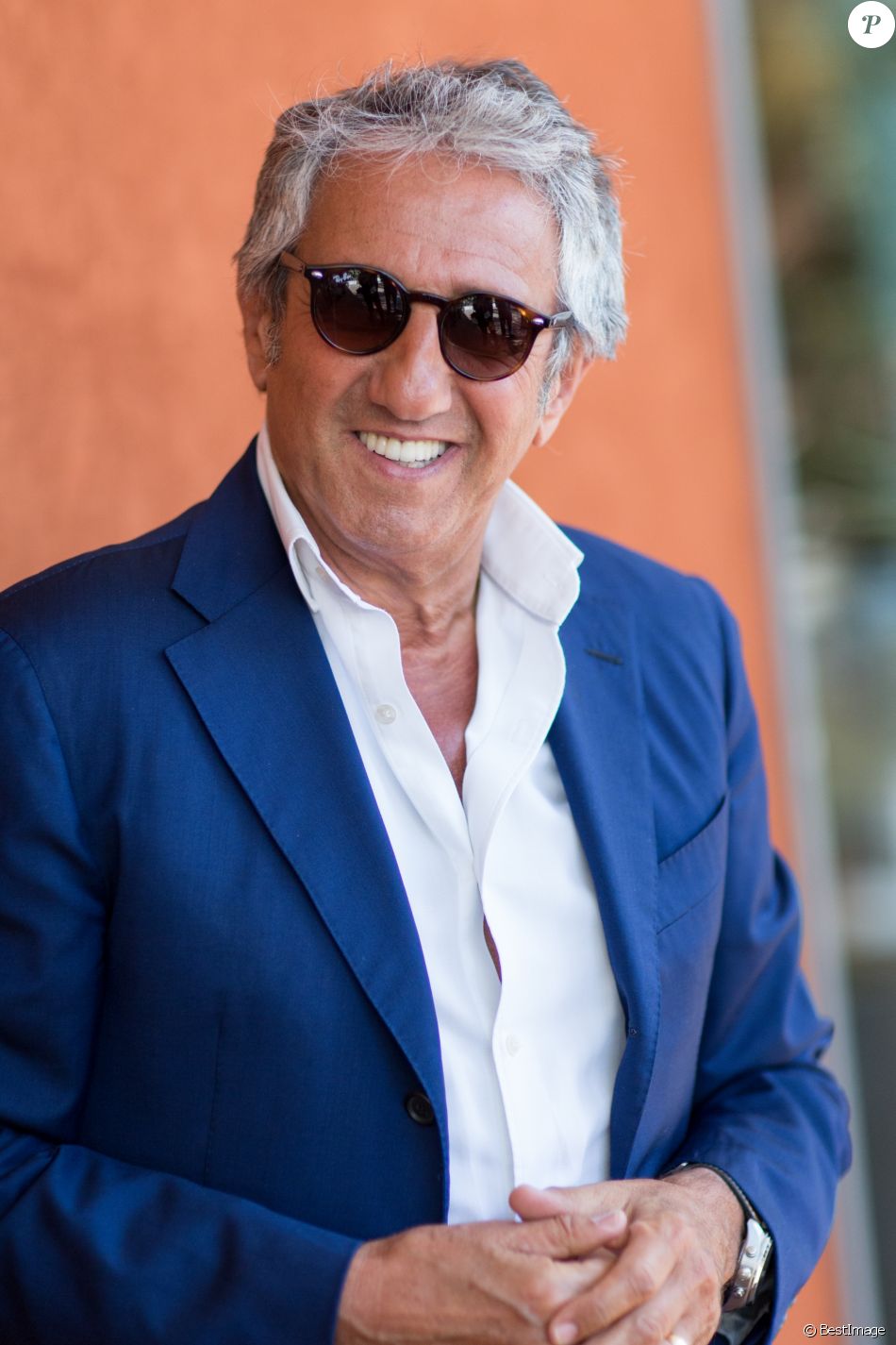 Quelles Sont Les Origines De Richard Anconina Richard Anconina au village des Internationaux de Tennis de Roland