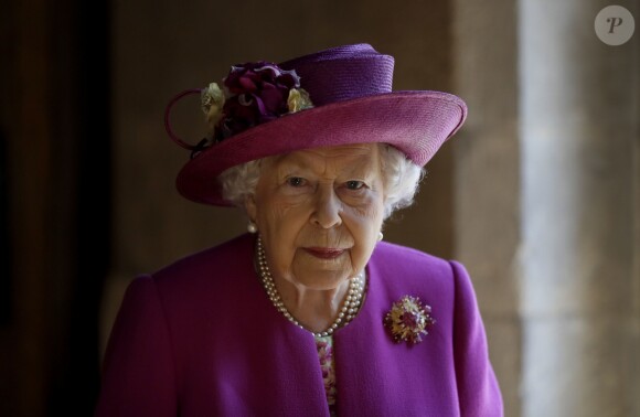 La reine Elisabeth II et le prince Charles visitent les galeries de l'Abbaye de Westminster qui sont restées fermées au public pendant 700 ans le 8 juin 2018.