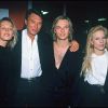 Estelle Lefébure, Johnny et David Hallyday et Sylvie Vartan le soir de la première de la tournée de David le 9 mars 1991.