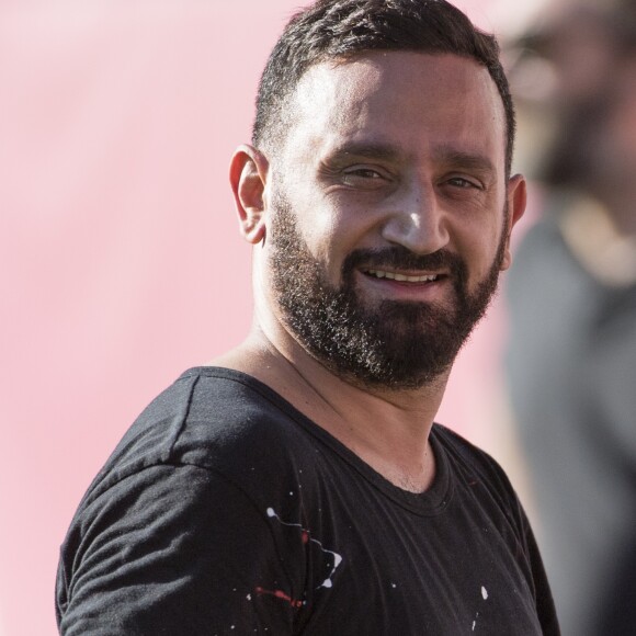 Semi-exclusif - Cyril Hanouna - Pour la 12ème année consécutive, l'association "Plus fort la vie" créée par JC Darmon, a organisé un match de football en présence de nombreuses personnalités au stade Jean Bouin à Paris, le 15 octobre 2017. Ce match, soutenu par de nombreux sponsors, a permis une très belle recette qui viendra en aide aux enfants de l'association. © Pierre Perusseau/Bestimage15/10/2017 - Paris