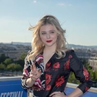 Chloë Moretz : Pétillante au Champs Élysées Film Festival