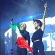 Asia Argento sur scène avec Nicola Sirkis du groupe Indochine. Nancy, le 23 juin 2018.