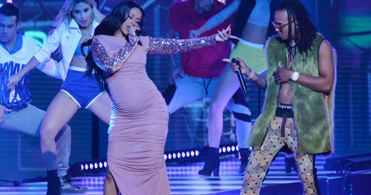 Cardi B Et Ozuna Aux Billboard Latin Music Awards à Las Vegas, Le 26 ...