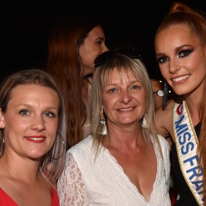 Maëva Coucke (Miss France 2018), sa soeur Victoria et Brigitte Wagon (la maman de Maëva ) - M. Coucke (Miss France 2018) fête son 24ème anniversaire à Paris le 27 juin 2018. © Veeren/Bestimage