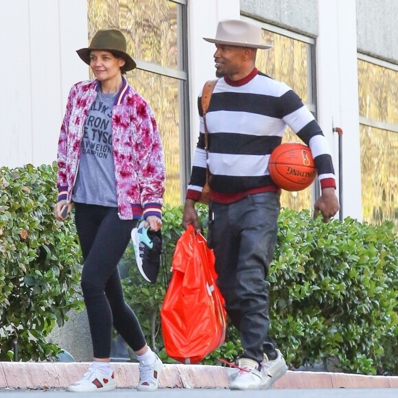 Exclusif -  Katie Holmes et son compagnon Jamie Foxx sont allés jouer au basket en amoureux le jour de la St Valentin à Los Angeles, le 14 février 2018