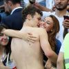 L'ex-Miss France Rachel Legrain-Trapani félicite son compagnon Benjamin Pavard après la victoire de la France face à l'Argentine lors des 8ème de finale de la Coupe du monde à Kazan en Russie le 30 juin 2018. © Cyril Moreau/Bestimage Former Miss France Rachel Legrain-Trapani congratulates her buddy Benjamin Pavard after France's victory against Argentina in the World Cup 8th finals in Kazan, Russia on June 30, 201830/06/2018 - Kazan