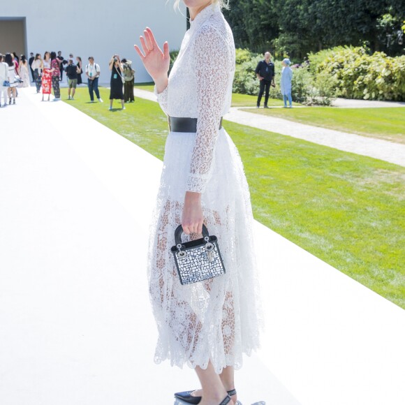 Karlie Kloss - Photocall du défilé de mode "Christian Dior", collection Haute-Couture automne-hiver 2018/2019, à Paris. Le 2 juillet 2018 © Olivier Borde / Bestimage