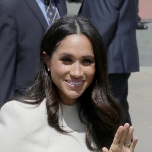 Meghan Markle, duchesse de Sussex, effectue son premier déplacement officiel avec la reine d'Angleterre, lors de leur visite à Chester. Le 14 juin 2018.