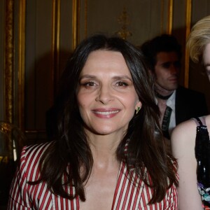 Juliette Binoche et Elizabeth Debicki - Défilé Giorgio Armani Privé, collection Haute Couture automne-hiver 2018/19 à Paris, le 3 juillet 2018.