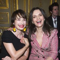 Fashion Week : Juliette Binoche, Mélanie Thierry... tout sourire chez Armani !