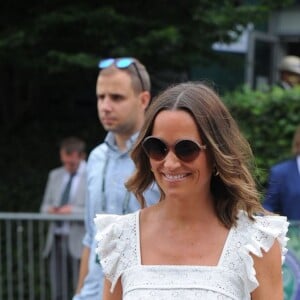 Pippa Middleton (enceinte) à son arrivée au tournoi de tennis de Wimbledon à Londres. Le 5 juillet 2018