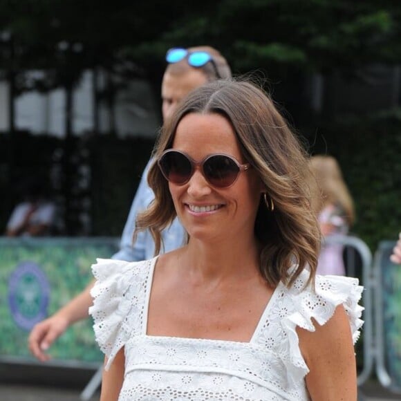 Pippa Middleton (enceinte) à son arrivée au tournoi de tennis de Wimbledon à Londres. Le 5 juillet 2018