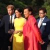 La duchesse Meghan de Sussex (Meghan Markle), vêtue d'une robe Brandon Maxwell, et le prince Harry prenaient part le 5 juillet 2018 à une réception avec 120 jeunes leaders du Commonwealth venus d'Australie, de Nouvelle-Zélande, des îles Tonga et des Fidji, à Marlborough House à Londres.