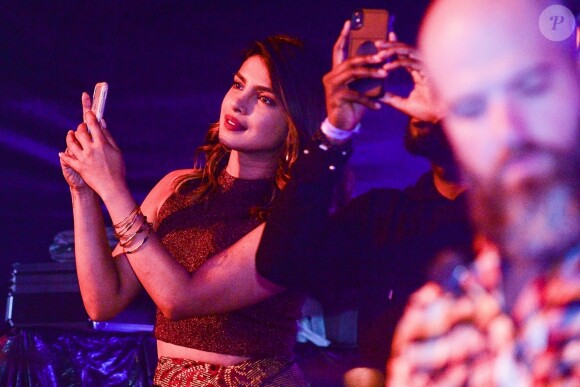 Priyanka Chopra assiste au concert de son compagnon Nick Jonas à Goiania au Brésil, le 30 juin 2018