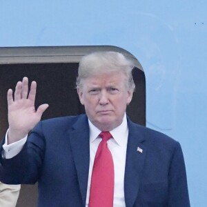 Le président des Etats-Unis Donald Trump et sa femme Melania à leur arrivée à la base aérienne de Melsbroek en vue du sommet de l'OTAN. Le 10 juillet 2018