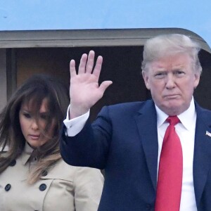 Le président des Etats-Unis Donald Trump et sa femme Melania à leur arrivée à la base aérienne de Melsbroek en vue du sommet de l'OTAN. Le 10 juillet 2018