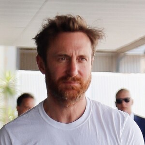 Exclusif - Le DJ David Guetta est arrivé à Barcelone en provenance de Dubaï pour une escale avant de rejoindre Ibiza en jet privé le 31 mai 2018.