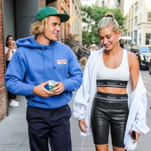 Justin Bieber et Hailey Baldwin, fiancés en juillet 2018 après s'être remis ensemble au mois de mai. Le couple s'était brièvement fréquenté de décembre 2015 à janvier 2016.