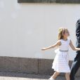  La princesse héritière Victoria de Suède, entourée de son mari le prince Daniel, ses enfants la princesse Estelle et le prince Oscar, et ses parents le roi Carl XVI Gustaf et la reine Silvia, célébrait le 14 juillet 2018 son anniversaire, rencontrant le public à la Villa Solliden sur l'île d'Öland. 