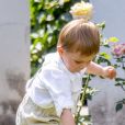  La princesse héritière Victoria de Suède, entourée de son mari le prince Daniel, ses enfants la princesse Estelle et le prince Oscar, et ses parents le roi Carl XVI Gustaf et la reine Silvia, célébrait le 14 juillet 2018 son anniversaire, rencontrant le public à la Villa Solliden sur l'île d'Öland. 