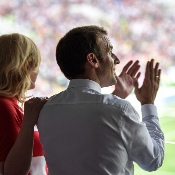 Emmanuel Macron célèbre la victoire de la France face à la Croatie (4-2) en finale de la Coupe du Monde 2018 (FIFA World Cup Russia2018), le 15 juillet 2018.
