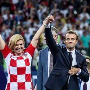 Emmanuel Macron et la présidente de Croatie Kolinda Grabar-Kitarovic - Finale de la Coupe du Monde de Football 2018 en Russie à Moscou, opposant la France à la Croatie (4-2). Le 15 juillet 2018 © Moreau-Perusseau / Bestimage