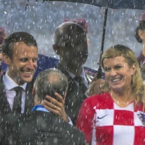 Hugo,Lioris, le président Emmanuel Macron avec Didier Deschamps et la présidente Croate Kolinda Grabar-Kitarovic - Finale de la Coupe du Monde de Football 2018 en Russie à Moscou, opposant la France à la Croatie (4-2) le 15 juillet 2018 © Moreau-Perusseau / Bestimage