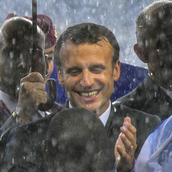 Le président Emmanuel Macron et N'Golo Kanté - Finale de la Coupe du Monde de Football 2018 en Russie à Moscou, opposant la France à la Croatie (4-2) le 15 juillet 2018 © Moreau-Perusseau / Bestimage