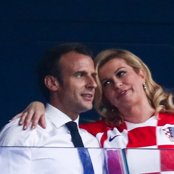 Emmanuel Macron et la présidente croate Kolinda Grabar-Kitarovic lors la victoire de la France face à la Croatie (4-2) en finale de la Coupe du Monde 2018 (FIFA World Cup Russia2018), le 15 juillet 2018.