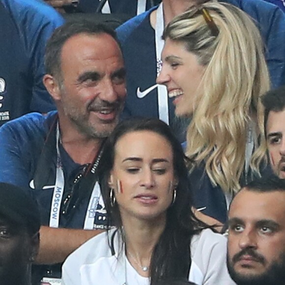 Nikos Aliagas et sa compagne Tina Grigoriou, Omar Sy - People au stade Loujniki lors de la finale de la Coupe du Monde de Football 2018 à Moscou, opposant la France à la Croatie à Moscou le 15 juillet 2018 .© Cyril Moreau/Bestimage