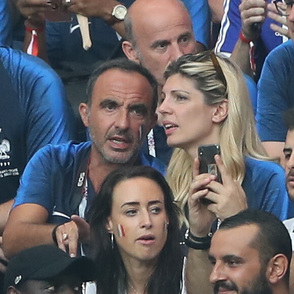 Nikos Aliagas et sa compagne Tina Grigoriou, Omar Sy - People au stade Loujniki lors de la finale de la Coupe du Monde de Football 2018 à Moscou, opposant la France à la Croatie à Moscou le 15 juillet 2018 © Cyril Moreau/Bestimage