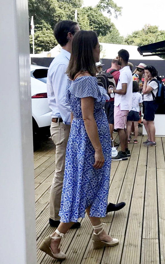 Pippa Middleton, enceinte, et son mari James Matthews au Festival of Speed de Goodwood le 14 juillet 2018, à Chichester dans le West Sussex.