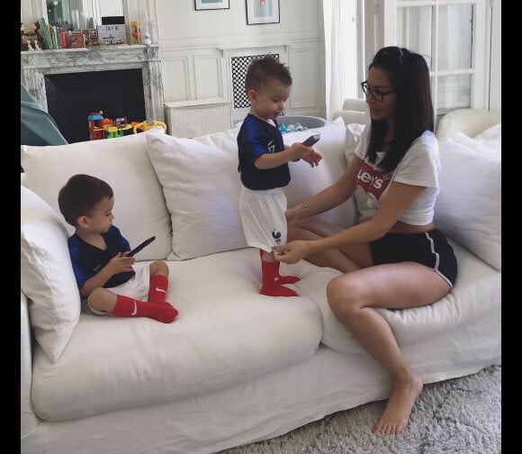 Sidonie Biemont avec ses deux jumeaux - Instagram, 26 juin 2018