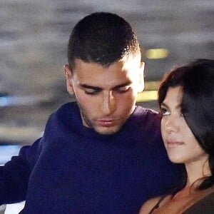 Exclusif - Kourtney Kardashian et son compagnon Younes Bendjima ont été aperçus en train de prendre du bon temps sur le port de Portofino en Italie, le 3 juillet 2018.