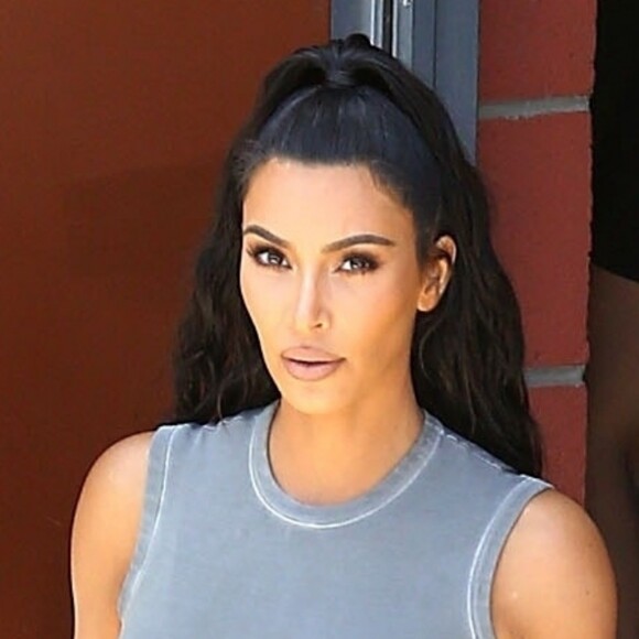 Exclusif - Kim Kardashian et ses soeurs à la sortie d'un studio d'enregistrement à Los Angeles, le 16 juillet 2018.