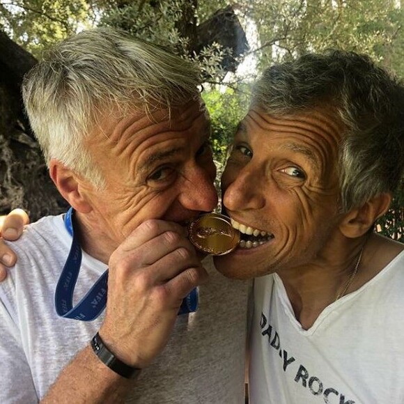 Didier Deschamps et Nagui à Saint-Tropez, une semaine après la victoire de la France en Coupe du monde. Instagram, le 22 juillet 2018.