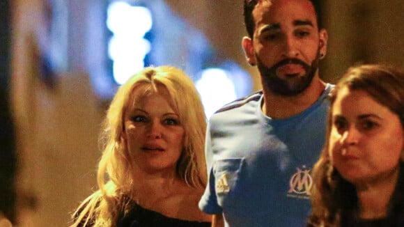 Adil Rami : Rencontre réussie avec la maman de Pamela Anderson