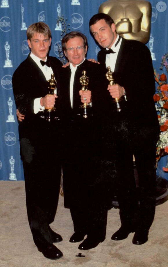 Matt Damon, Robin Williams et Ben Affleck aux Oscars 1998.