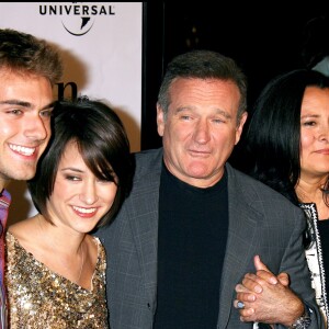 Robin Williams, sa femme Marsha Garces, leur fille Zelda et son petit-ami à Los Angeles en 2006.