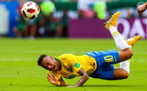 Le footballeur brésilien Neymar Jr. à la coupe du monde 2018 en Russie lors de la rencontre de 1/8 de finale contre le Mexique le 2 juillet