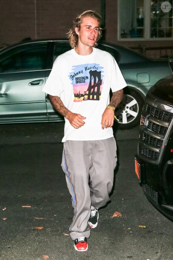 Justin Bieber et sa fiancé Hailey Baldwin arrivent à l'appartement de Justin à New York le 2 août 2018.
