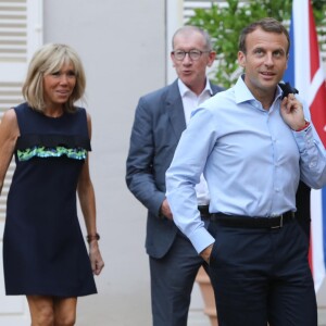 Le président Emmanuel Macron et sa femme la première dame Brigitte Macron reçoivent la première ministre britannique Theresa May et son mari Philip May au Fort de Brégançon le 3 août 2018. © Franz Chavaroche / Nice Matin / Bestimage