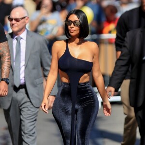 Kim Kardashian à son arrivée à El Capitan Entertainment à Hollywood, le 30 juillet 2018  Reality star Kim Kardashian shows off her slimmed down figure and new short hair as she arrives at the El Capitan Entertainment Centre in Hollywood for an appearance on Jimmy Kimmel Live! 30th july 201830/07/2018 - Los Angeles