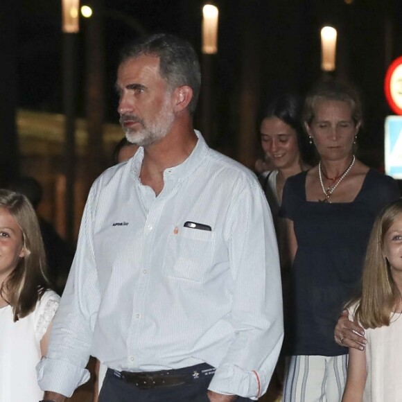 Le roi Felipe VI d'Espagne, la reine Letizia, la princesse Leonor, l'infante Sofia, la reine Sofia, l'infante Elena et ses enfants Victoria et Felipe étaient réunis et de sortie à Palma de Majorque le 4 août 2018 pour le dîner de clôture de la 37e Copa del Rey.