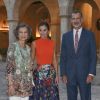 Le roi Felipe VI, la reine Sofia et la reine Letizia d'Espagne lors de la traditionnelle réception au Palais Royal de Almudaina à Palma de Majorque le 3 août 2018.