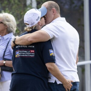 Zara Tindall (Zara Phillips) et Mike Tindall amoureux lors du Festival de concours complet de Gatcombe le 5 août 2018.